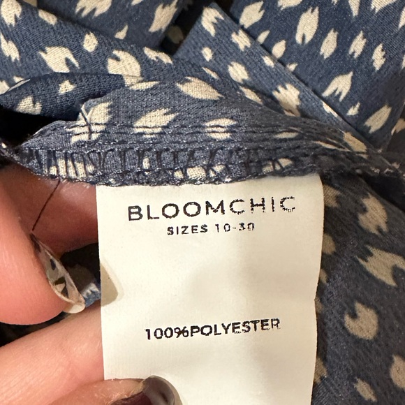 BloomChic batwing asymmetrical flowy top size 12 - Picture 12 of 13